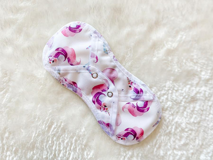 Motherease Mesara Reusable Cloth Sanitary Pad - Complete/Day (Multiple Patterns)