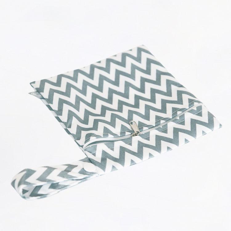 La Petite Ourse Tiny Wet Bag - Grey Chevron