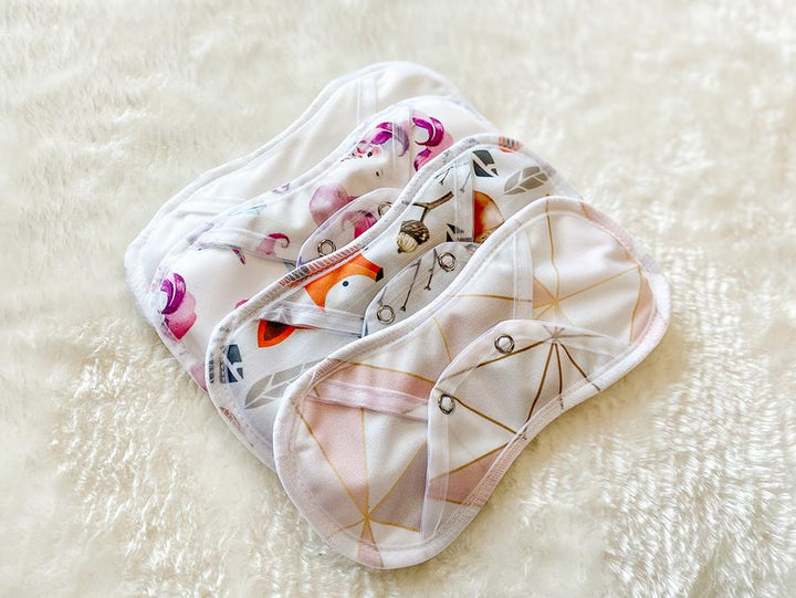 Motherease Mesara Reusable Cloth Sanitary Pad - Complete/Day (Multiple Patterns)